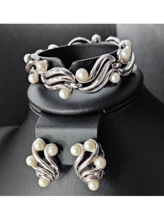 Trifari Jewelry - Vintage Signed 60s Crown Trifari Silver Plated Bracelet Earrings w Faux Pearls